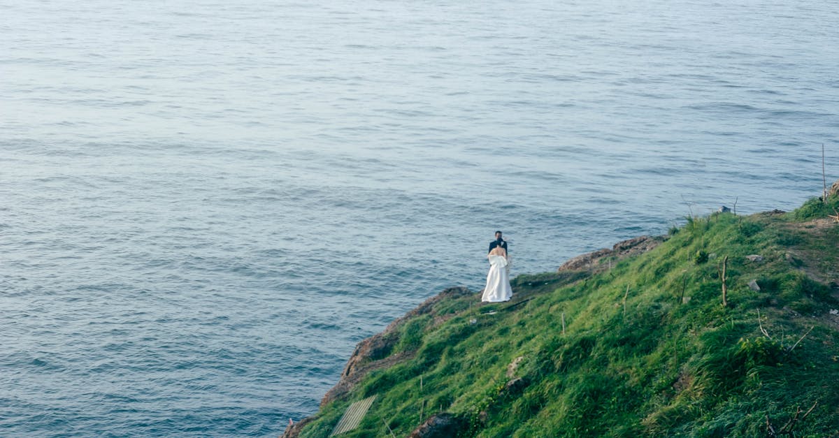 organisez un mariage inoubliable sur un bateau ! découvrez nos idées originales et conseils pratiques pour une cérémonie romantique et festive au fil de l’eau.