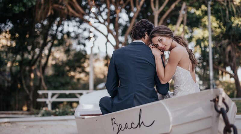 célébrez votre mariage sur un bateau pour une cérémonie unique et inoubliable. offrez-vous une réception romantique avec vue sur l’eau, ambiance élégante et souvenirs mémorables lors d’un boat wedding raffiné.