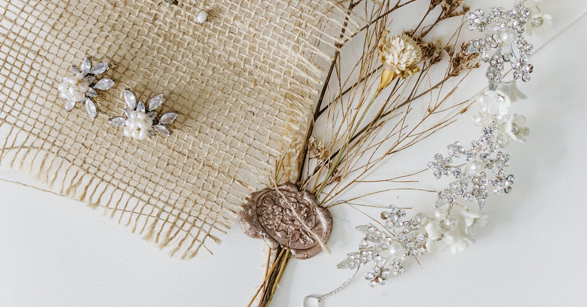 découvrez nos inspirations et conseils pour organiser un mariage bohemian chic, avec une décoration naturelle, élégante et pleine de charme pour un jour inoubliable.