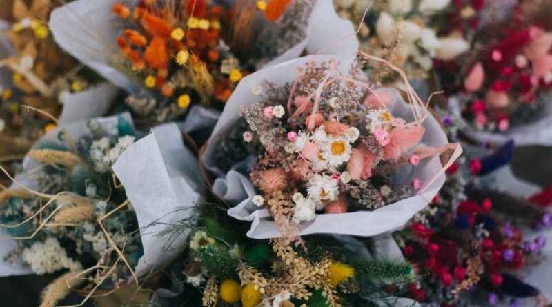 découvrez notre sélection de bouquets de mariée élégants et raffinés pour sublimer votre grand jour. inspirez-vous de nos idées florales pour un mariage unique et inoubliable.