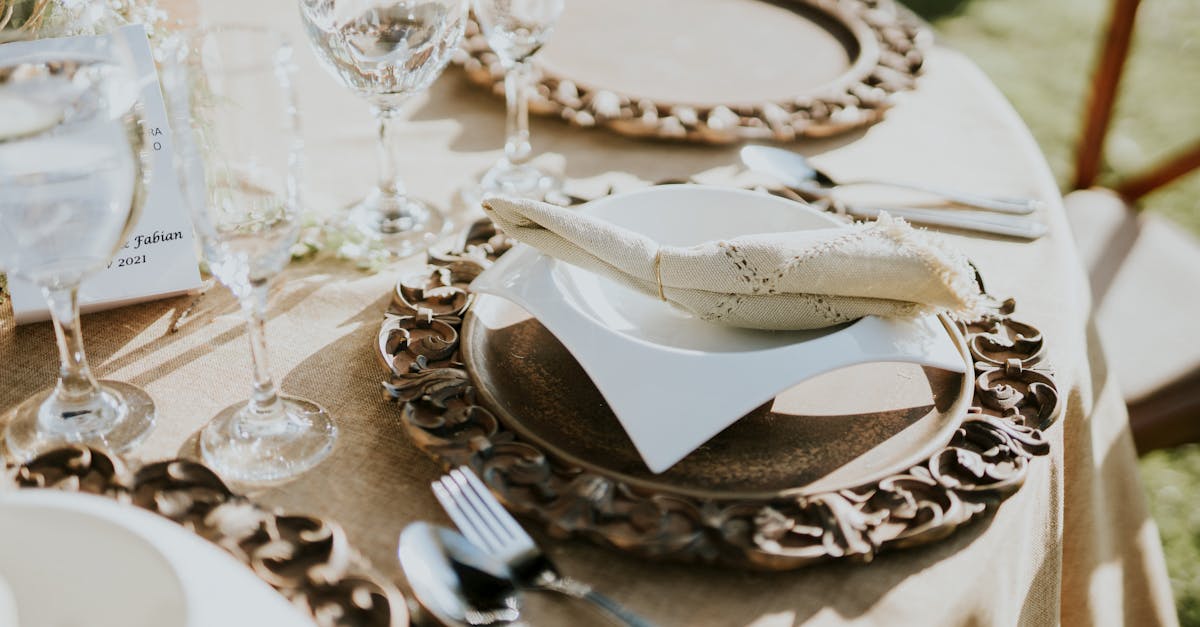 découvrez des idées inspirantes pour la décoration de mariage en plein air : conseils, astuces et tendances pour créer une ambiance féérique et inoubliable lors de votre cérémonie sous le ciel ouvert.