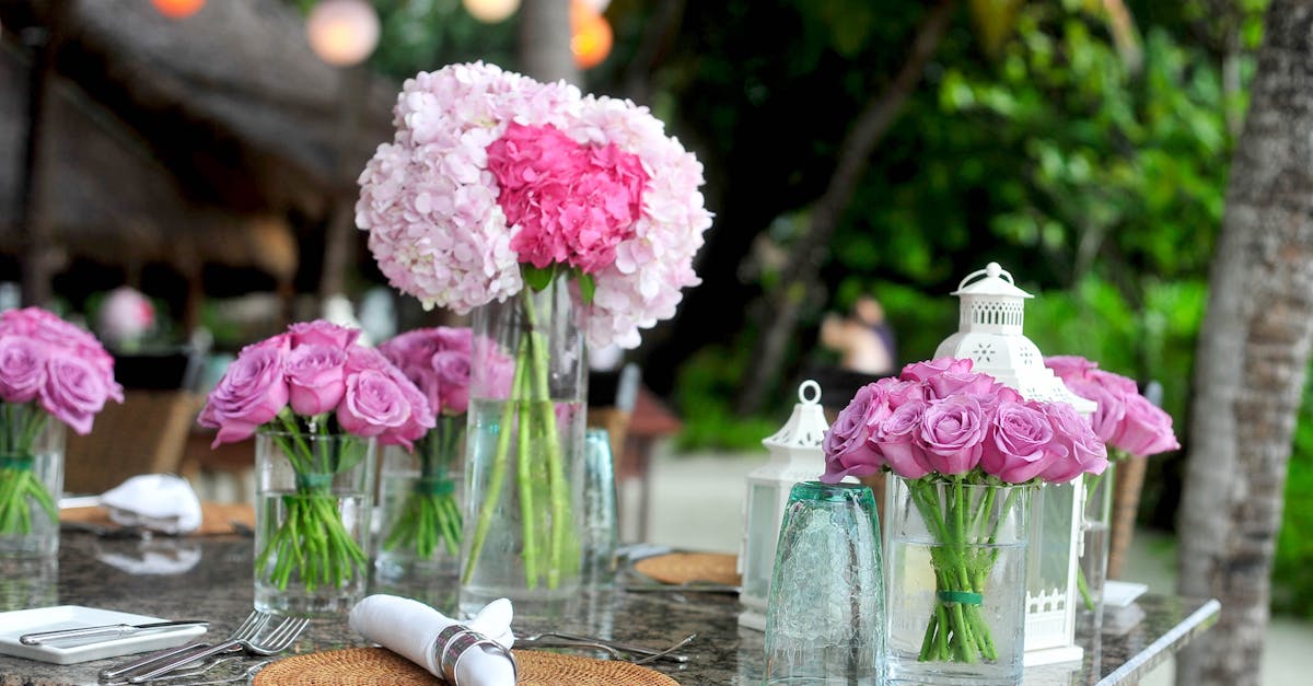découvrez des idées inspirantes pour la décoration de mariage en plein air : ambiance romantique, tendances fleuries et astuces pour sublimer votre cérémonie extérieure.