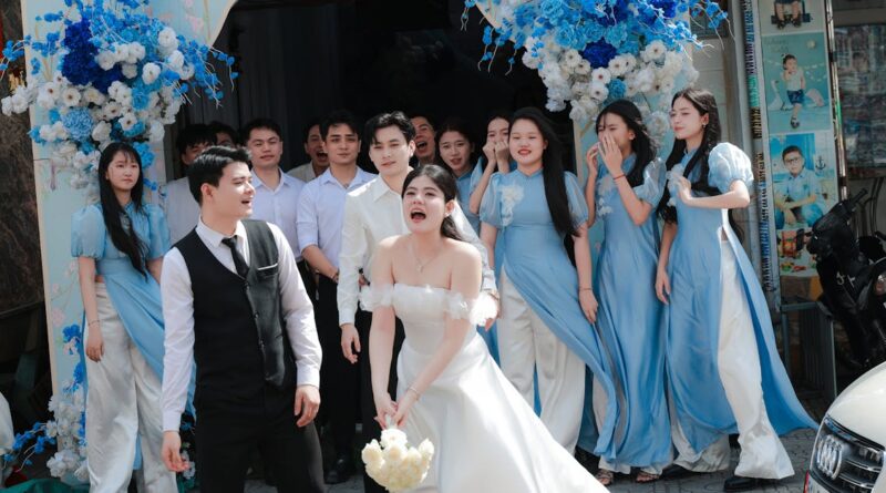 découvrez toutes les traditions et coutumes d'un mariage traditionnel, des rituels ancestraux à la signification des cérémonies pour des noces authentiques et inoubliables.