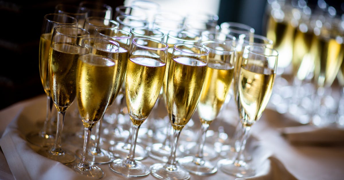 découvrez des idées originales et raffinées de cocktails pour mariage afin de surprendre vos invités et sublimer votre réception. conseils, recettes et tendances pour un moment inoubliable.