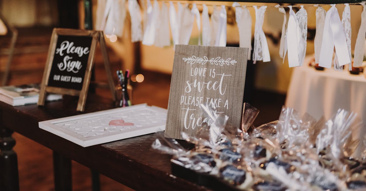 découvrez nos idées originales de cadeaux d'invités pour un mariage inoubliable. trouvez des wedding favors uniques et personnalisés pour remercier vos proches et rendre votre célébration encore plus spéciale.