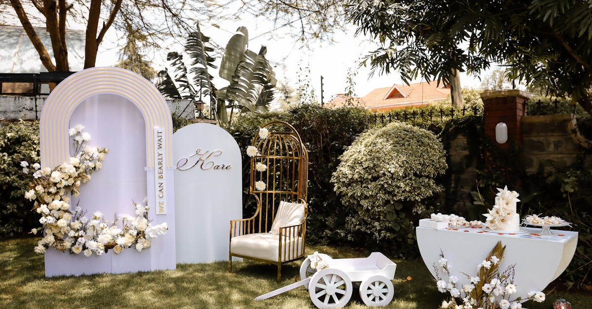 découvrez notre collection élégante de faire-part de mariage personnalisés pour annoncer votre grand jour avec style et raffinement. commandez facilement vos invitations de mariage uniques en ligne !
