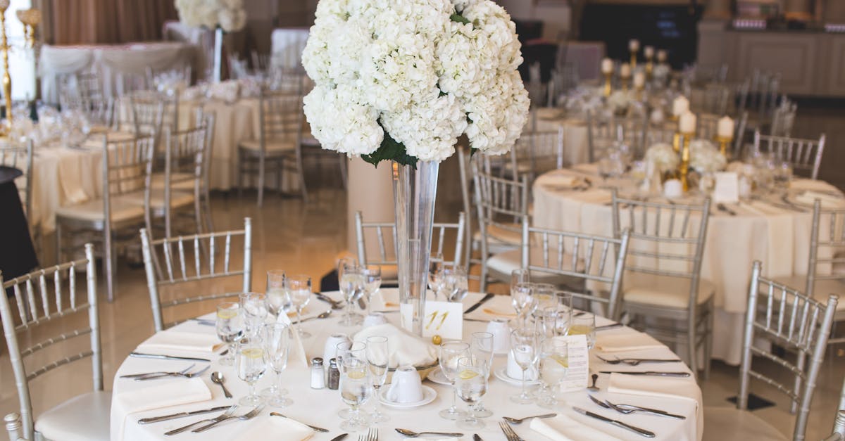 découvrez des idées élégantes et originales de décoration de table pour votre mariage : inspirations, conseils et tendances pour créer une ambiance inoubliable lors de votre réception.